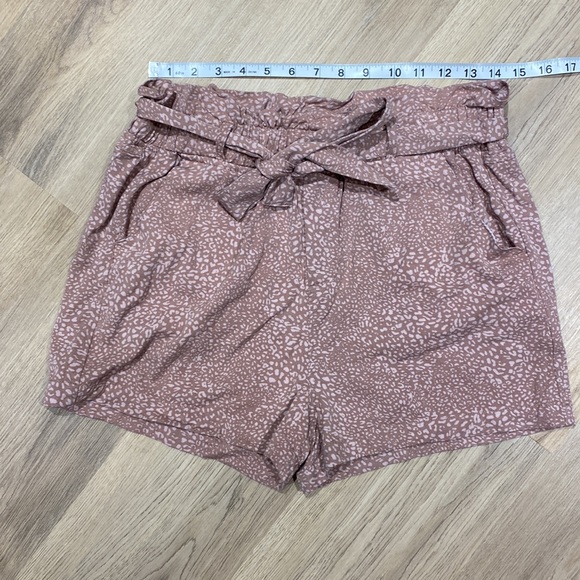 Thread & Supply Paperbag Waist Shorts - Picture 7 of 9